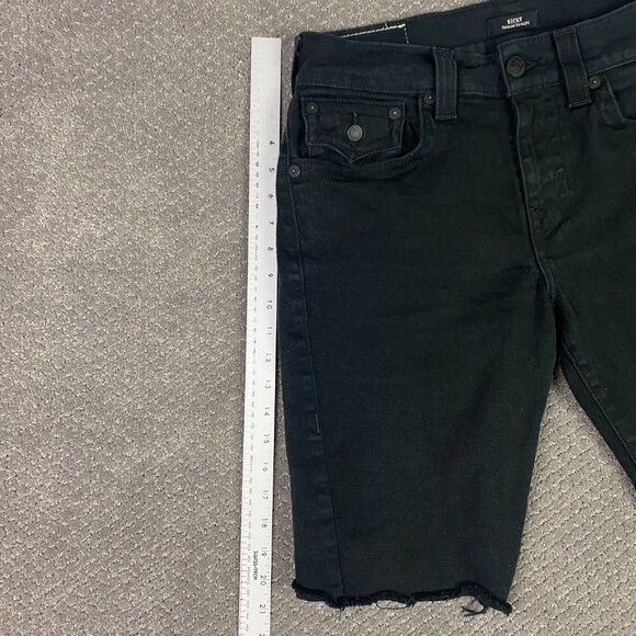 True Religion Ricky Relaxed Straight Jean Shorts Men's 32 Black Flap Raw Hem - Picture 8 of 10